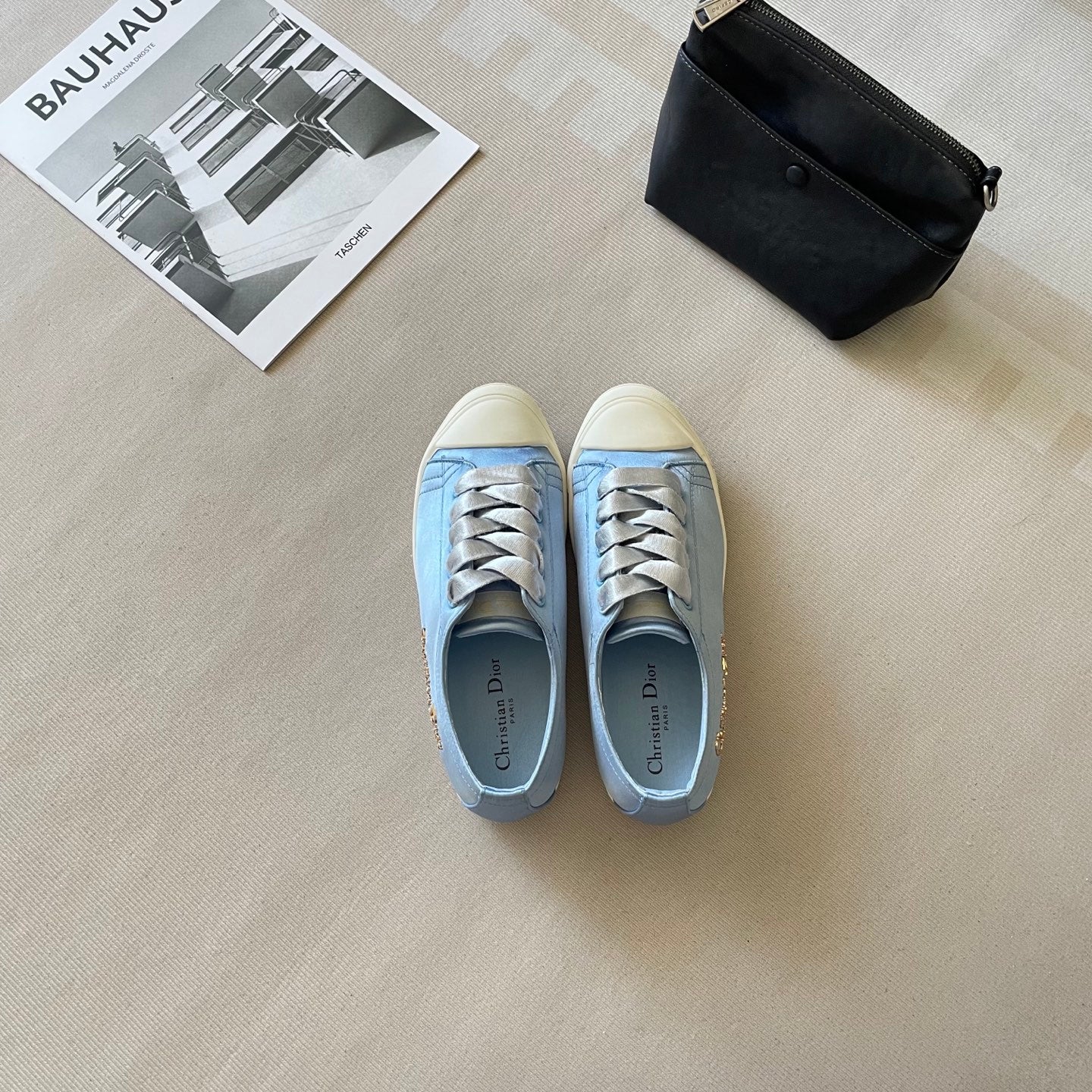 Shoes/Model:X83