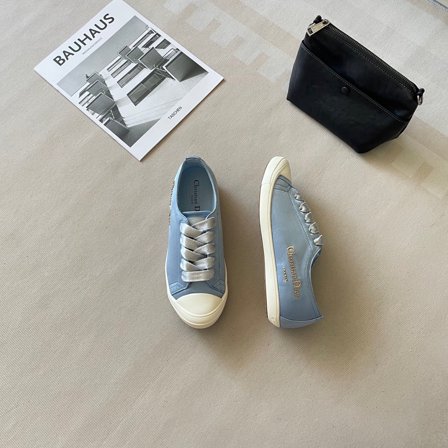 Shoes/Model:X83