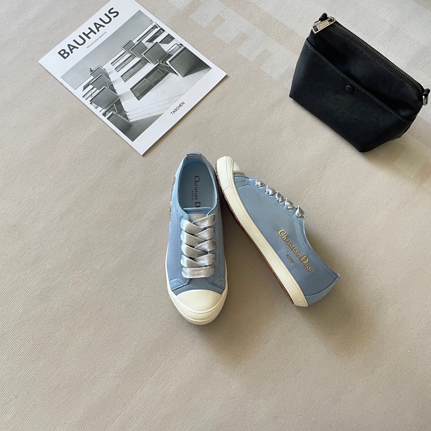 Shoes/Model:X83