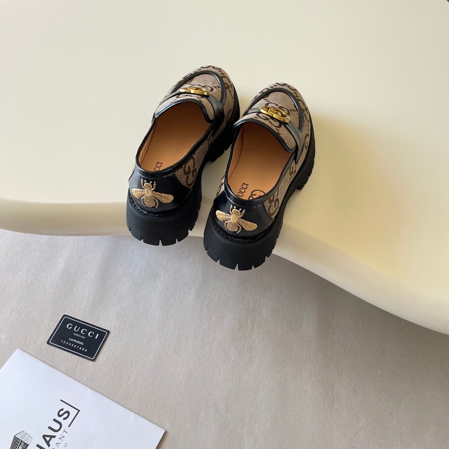 Shoes/Model:X92