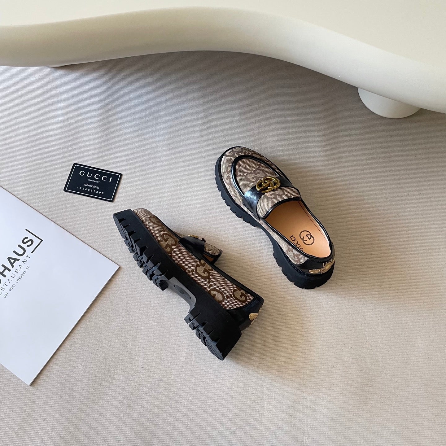 Shoes/Model:X92