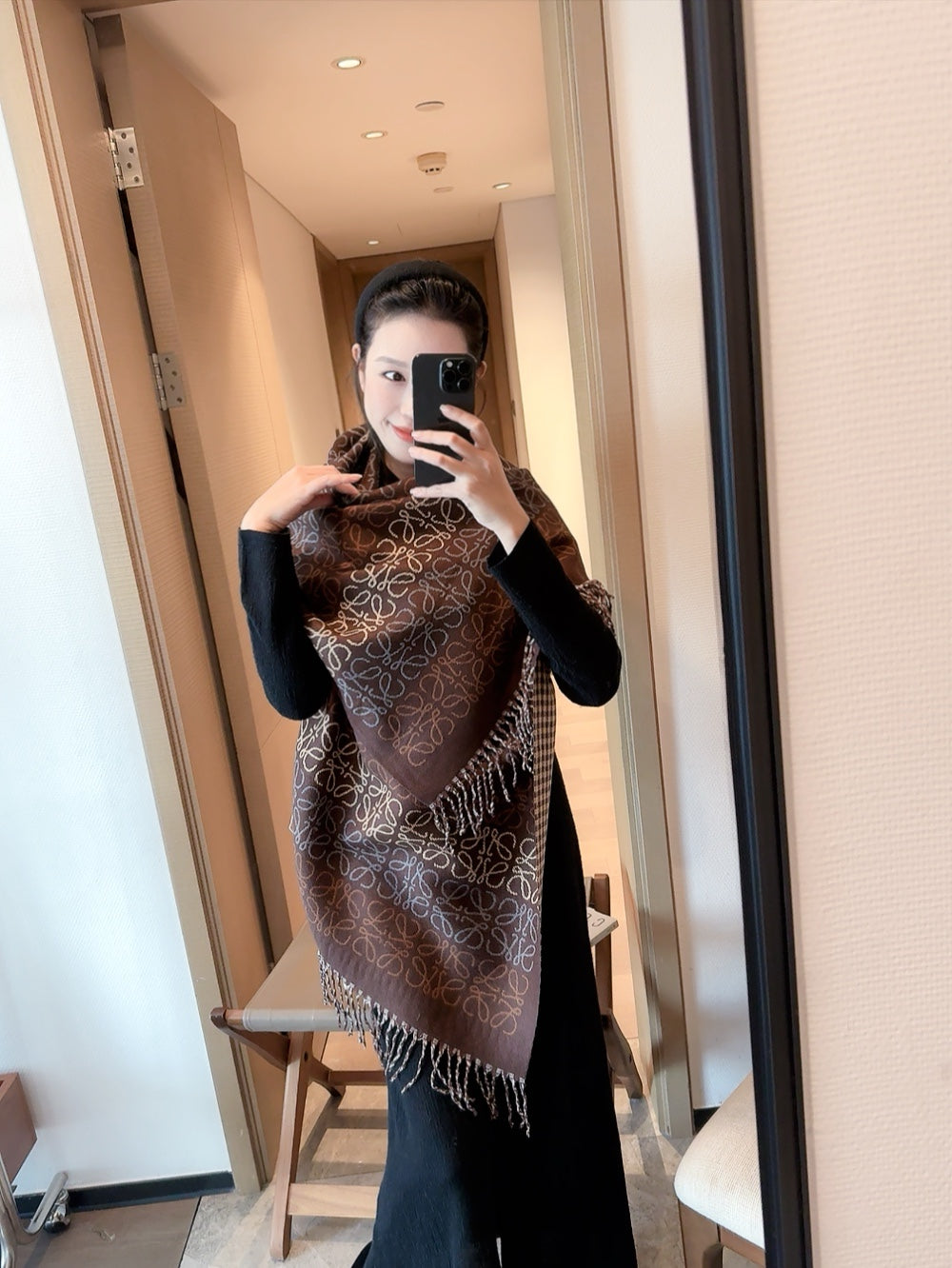 scarf/model: T60