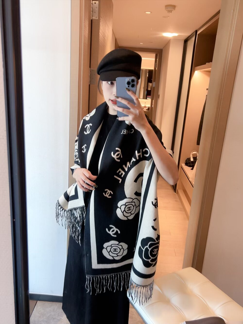 scarf/model: T76