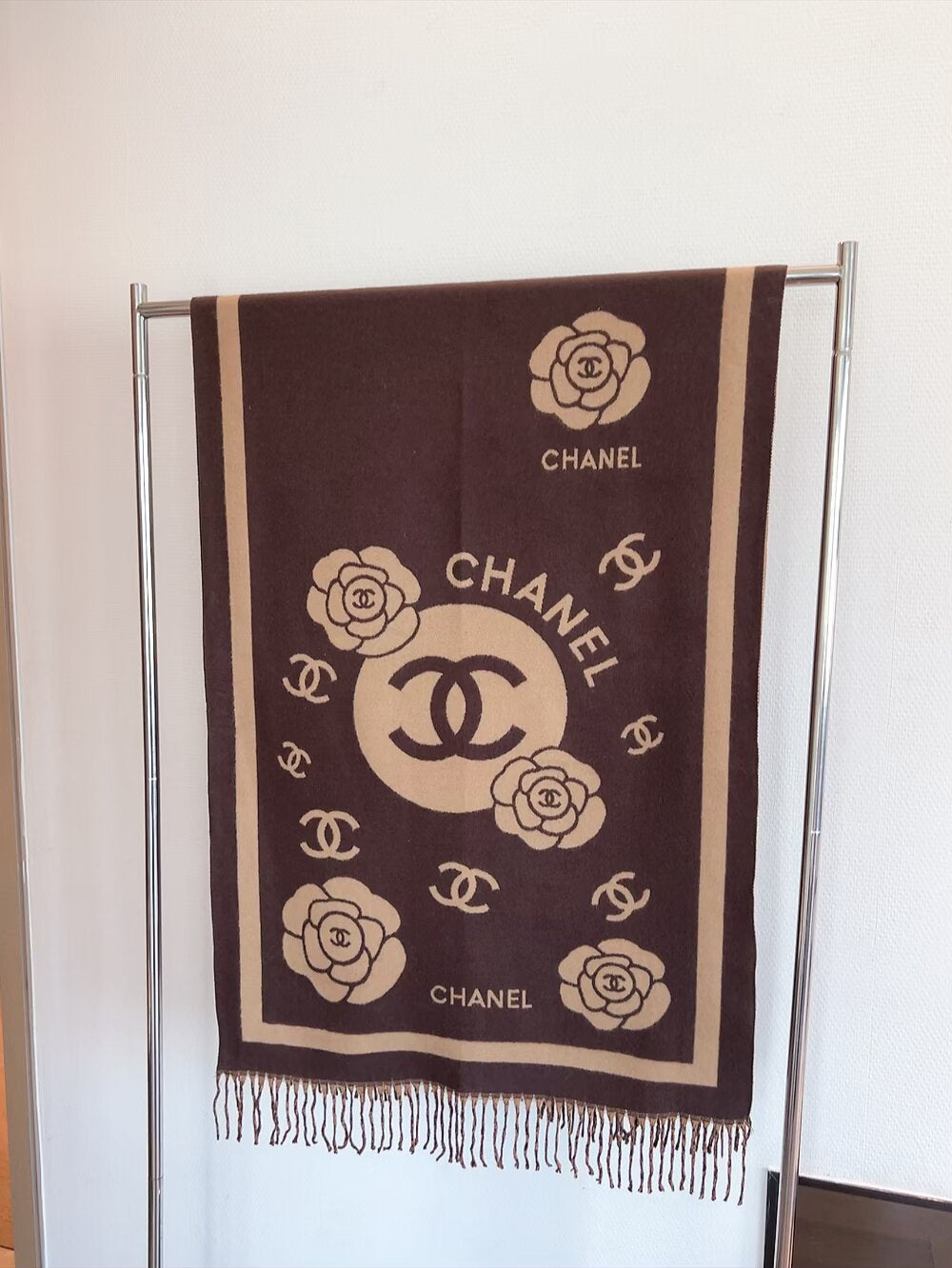 scarf/model: T76