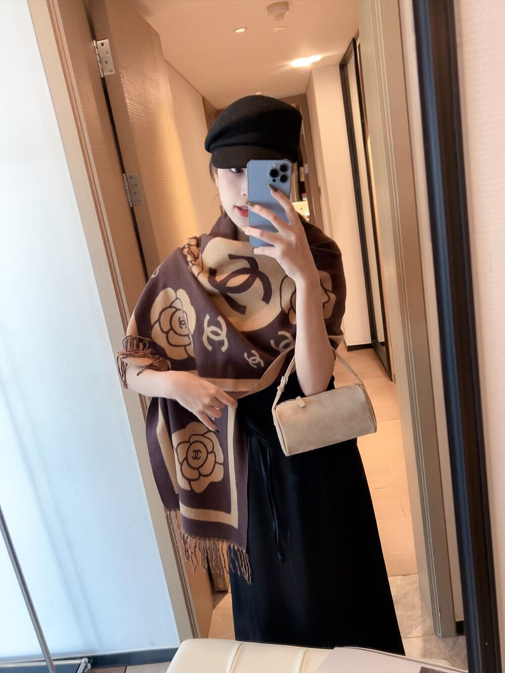 scarf/model: T76