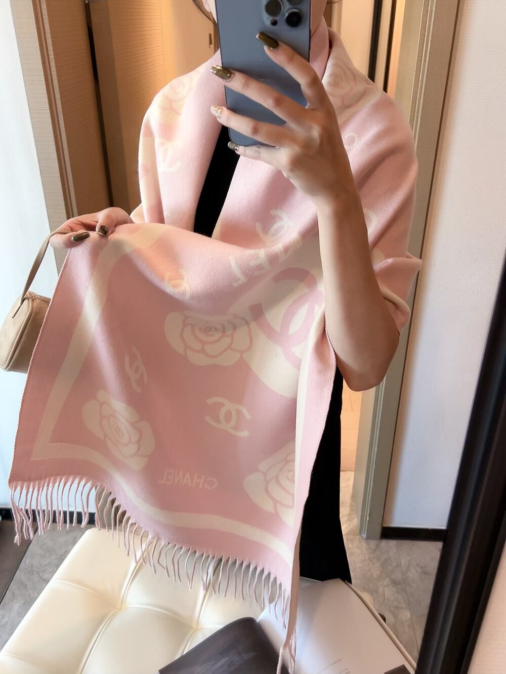 scarf/model: T76