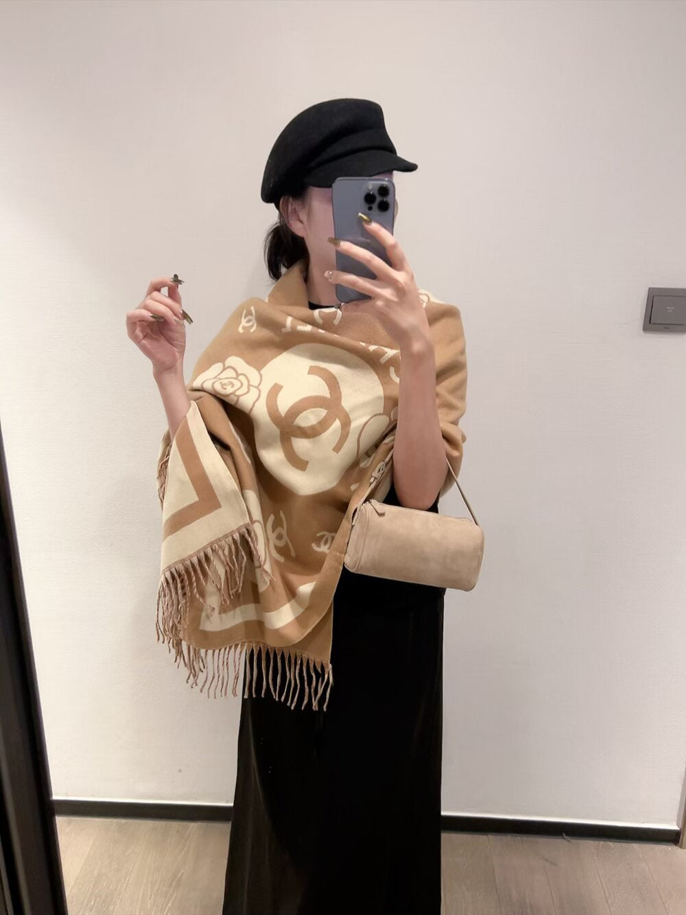 scarf/model: T76