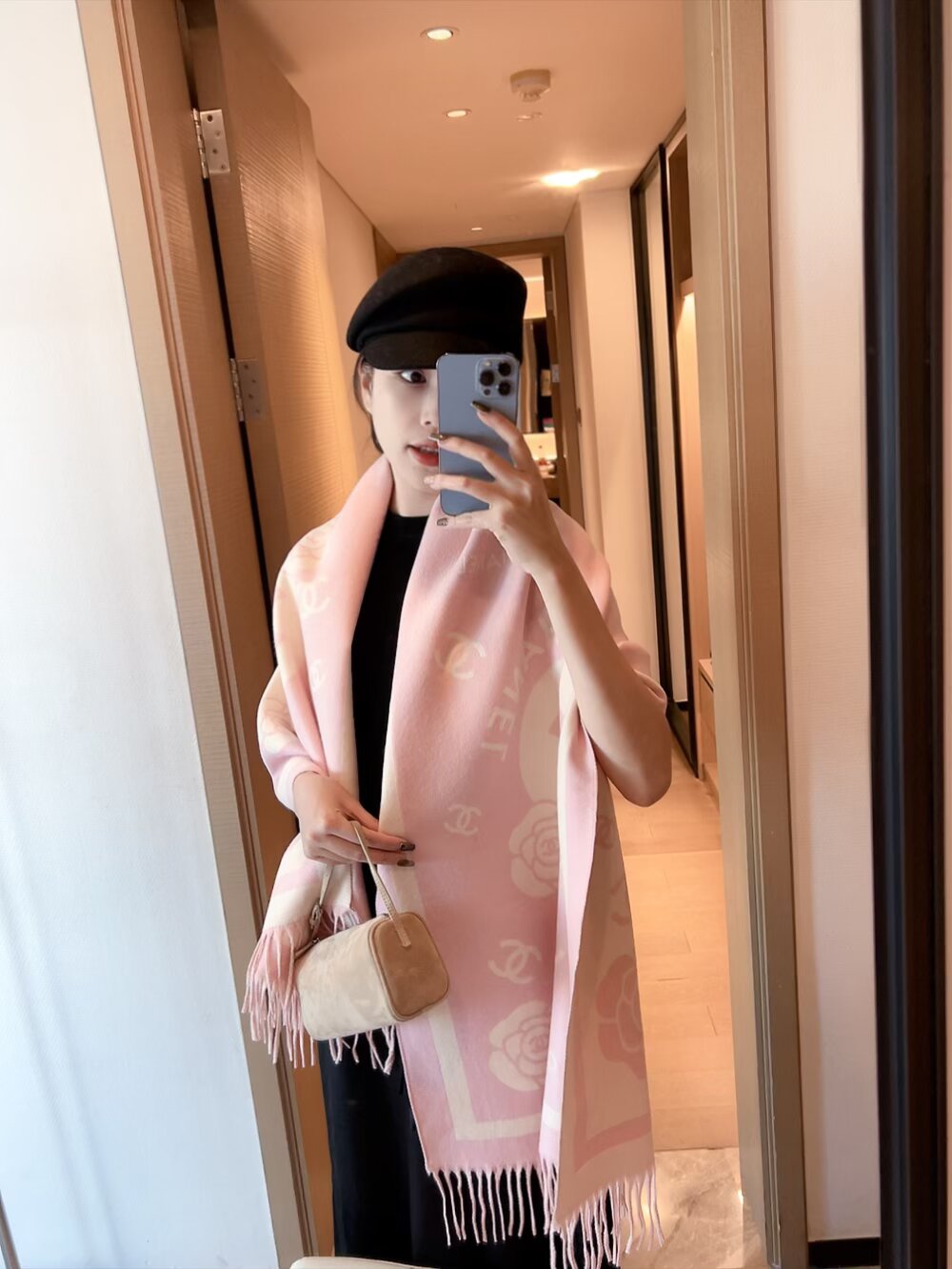 scarf/model: T76