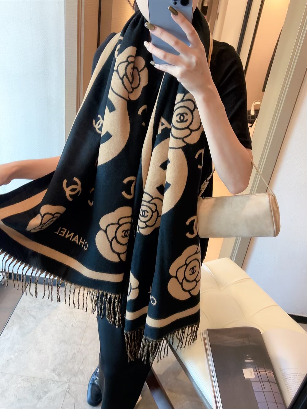 scarf/model: T76