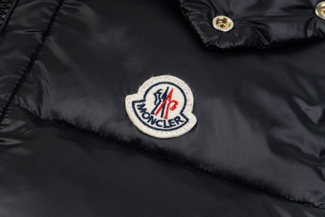 clothing/Bormes collection logo