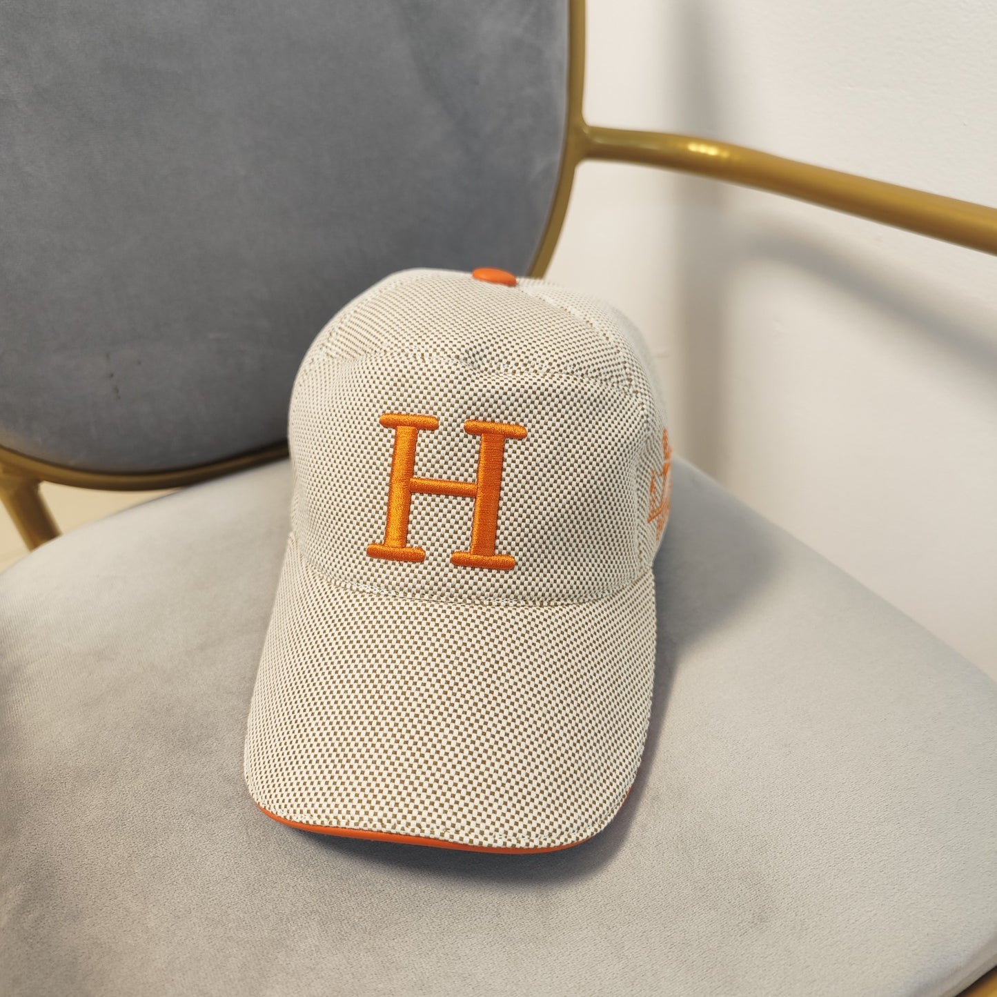 hat/ model: T35