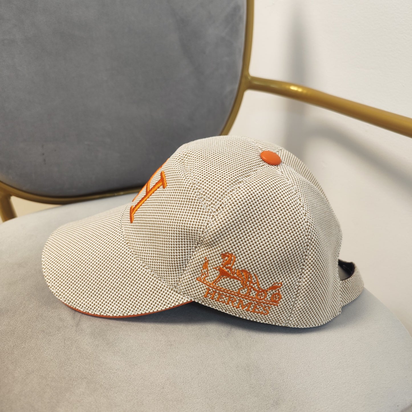 hat/ model: T35
