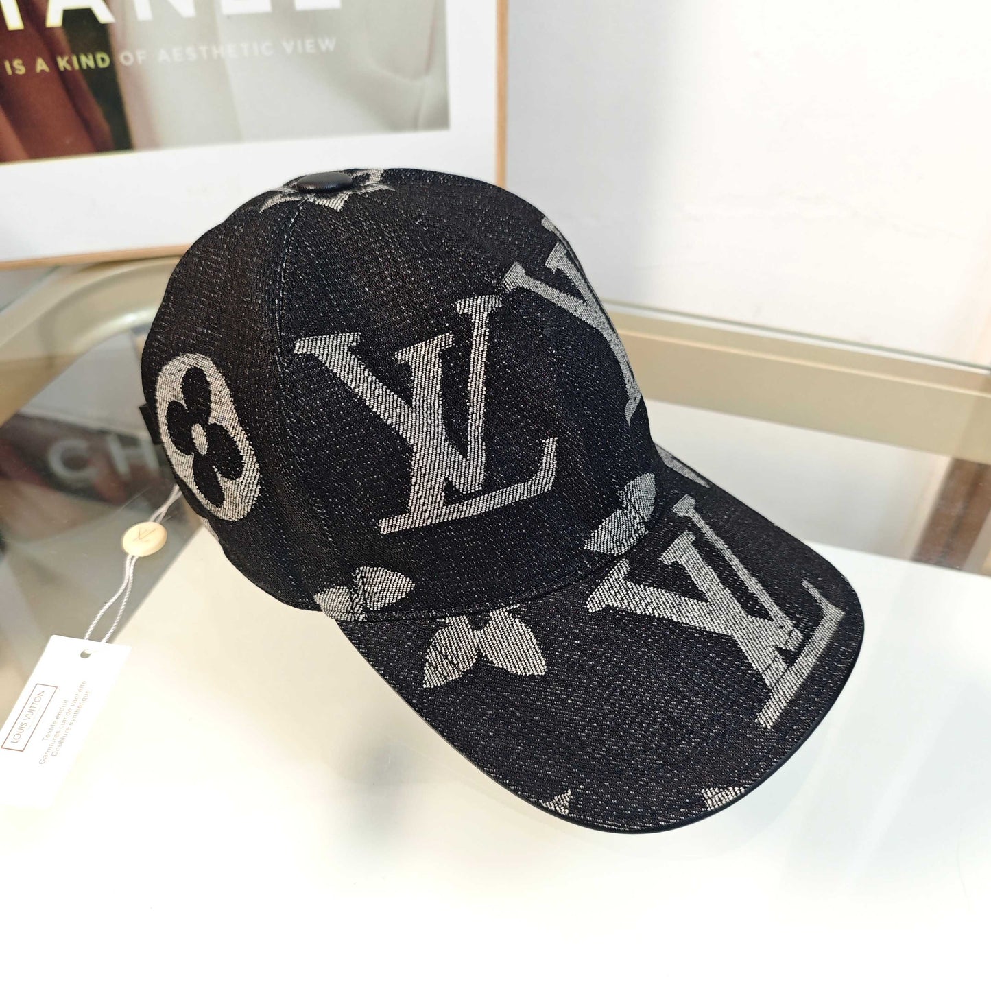 hat/ model: T56