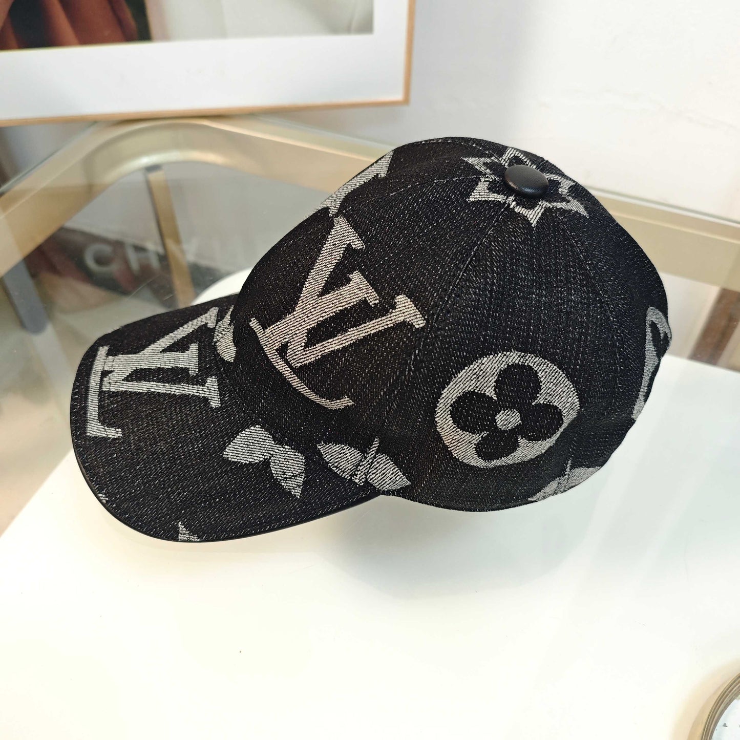 hat/ model: T56