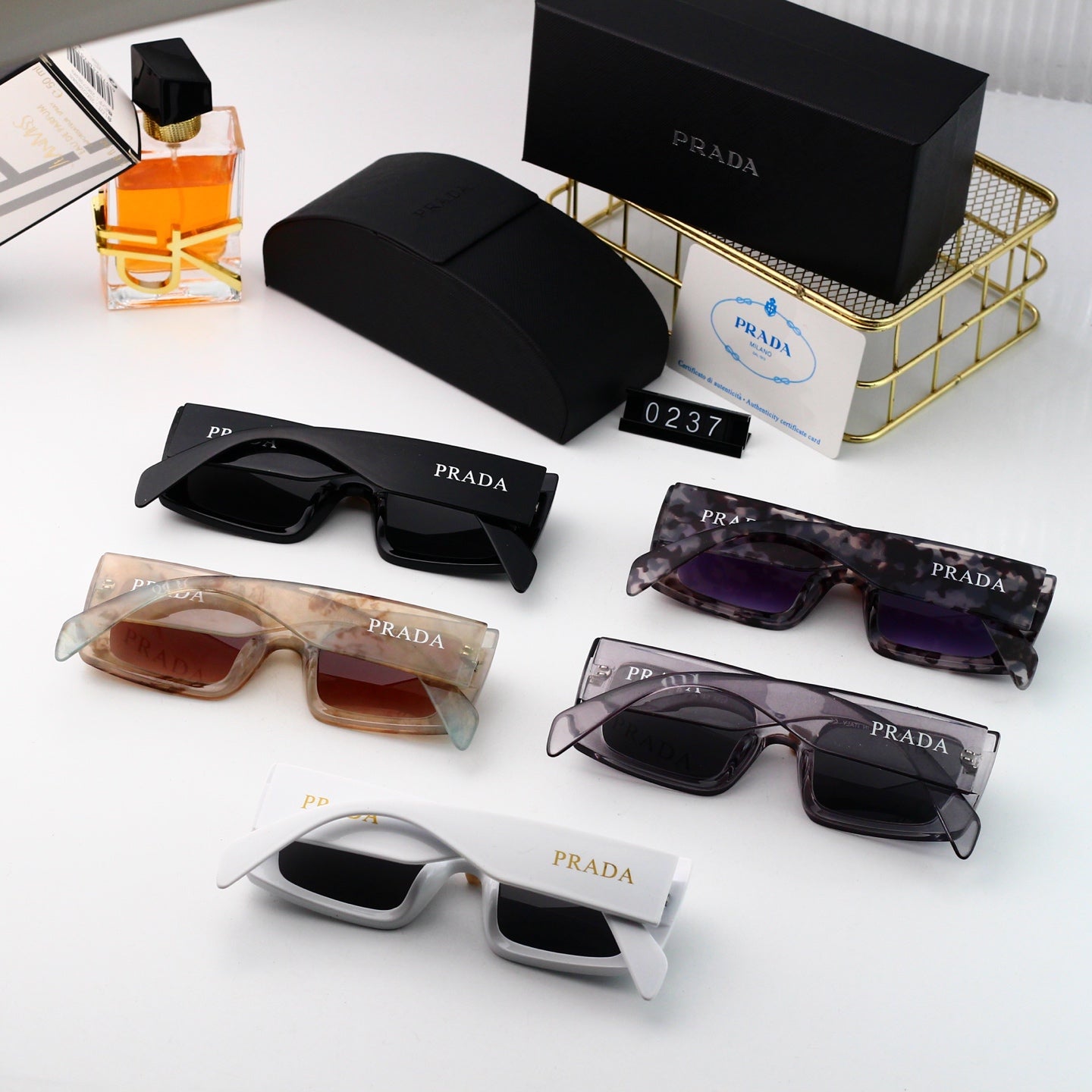 sunglasses / model:C0237