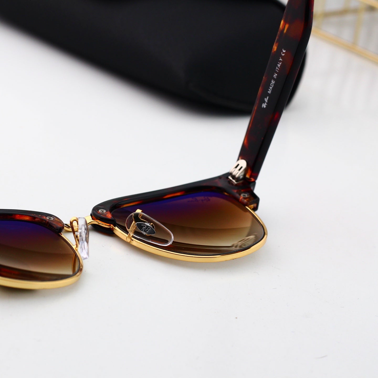 Sunglasses/model:0504