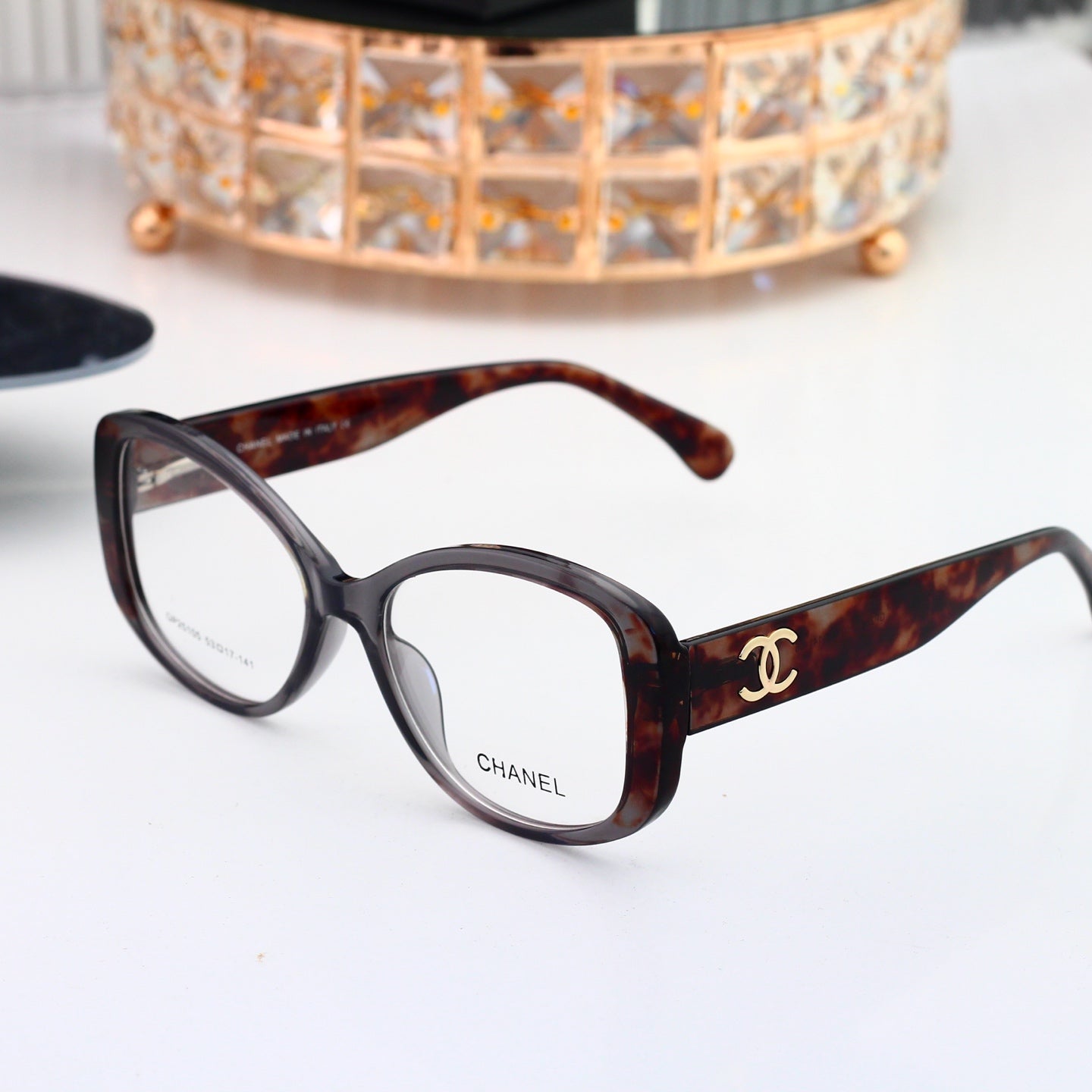 Sunglasses/model:35106