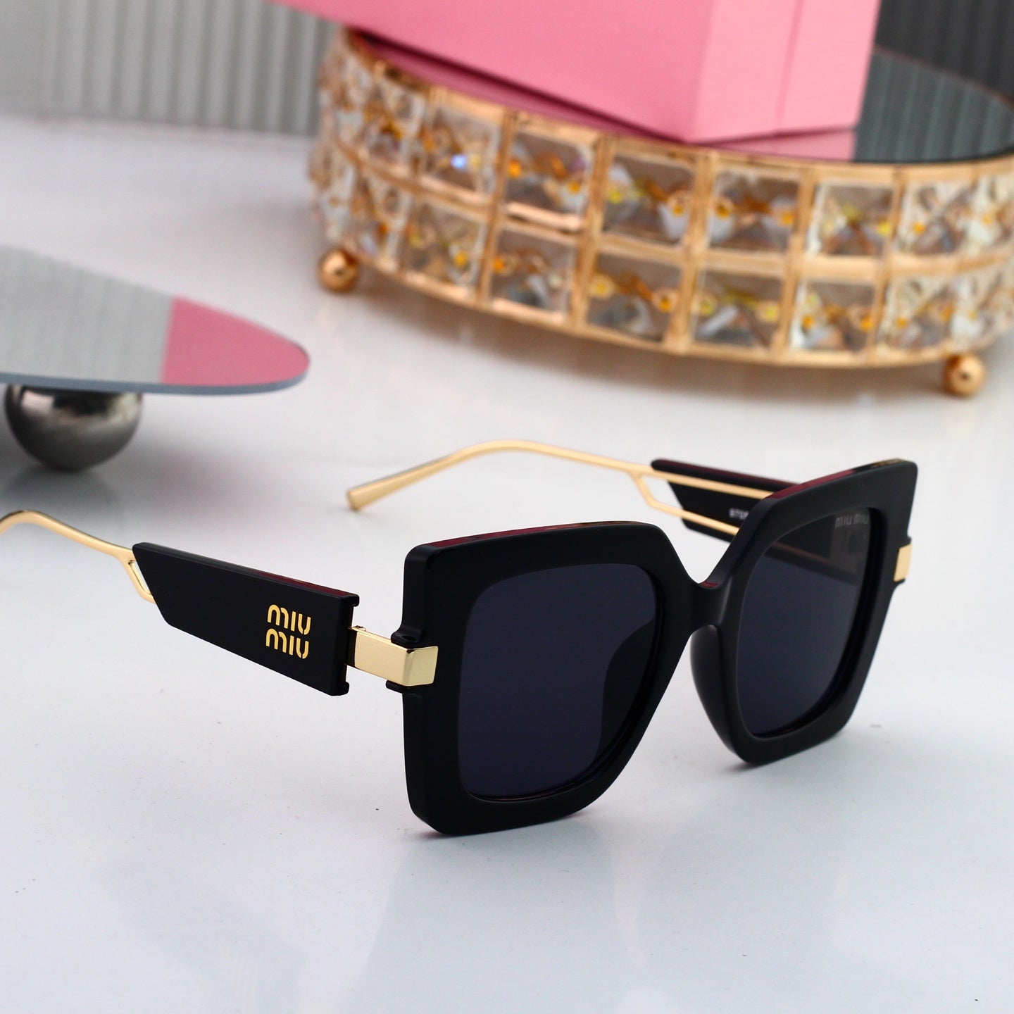 Sunglasses/model:0706