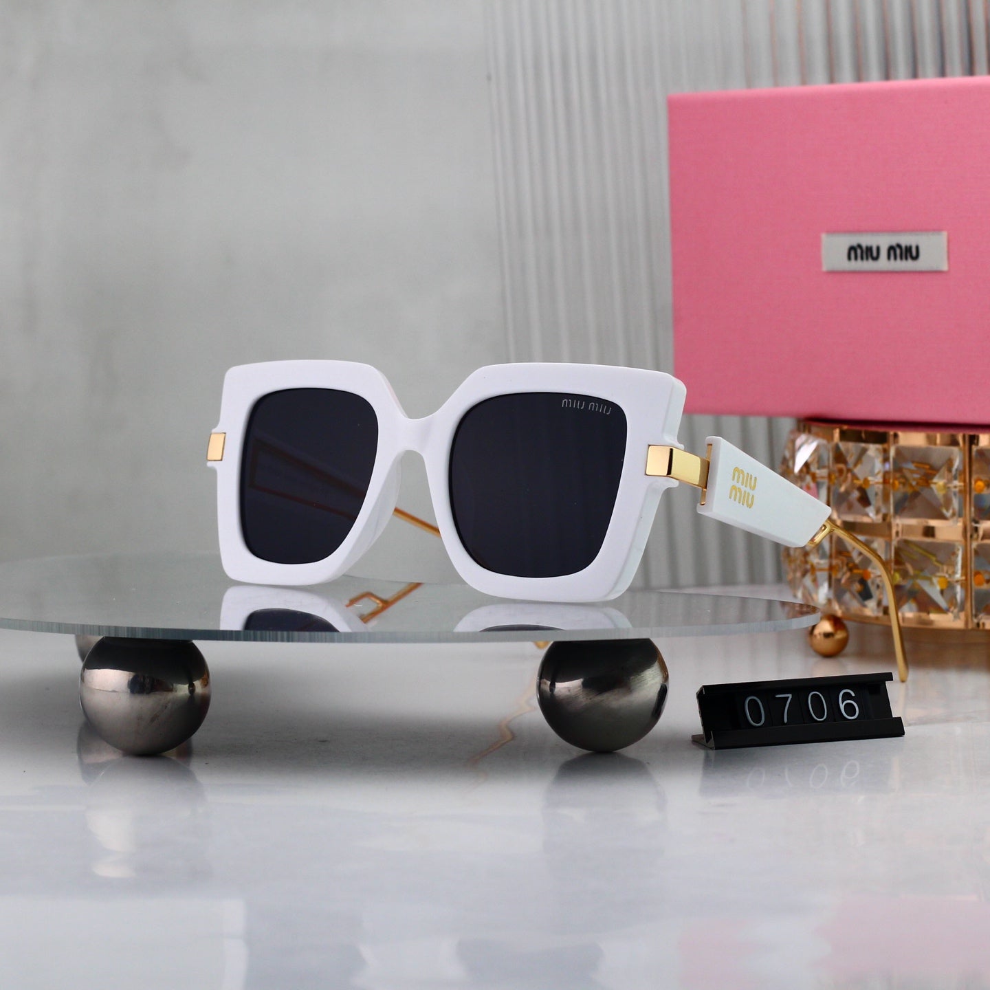 Sunglasses/model:0706