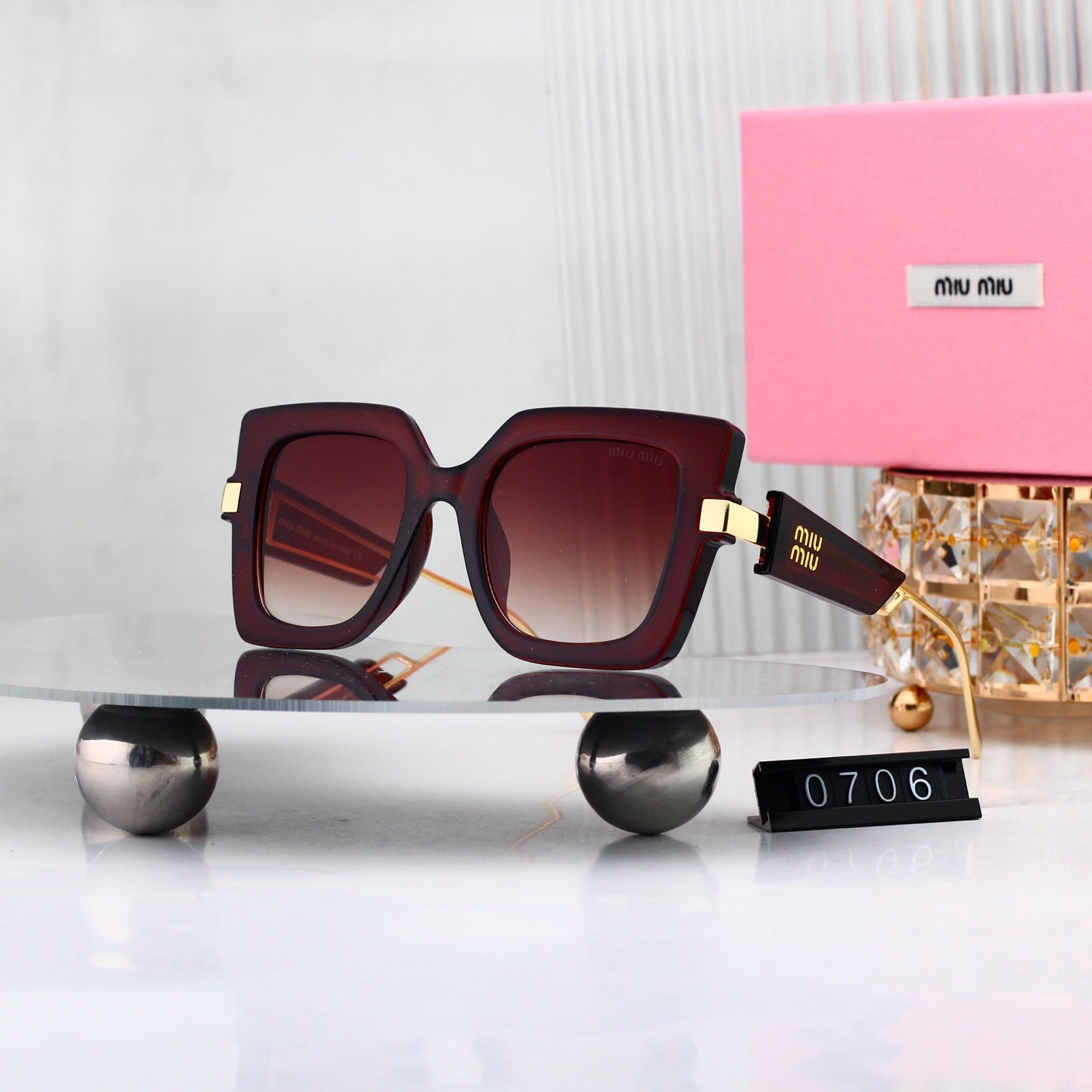 Sunglasses/model:0706