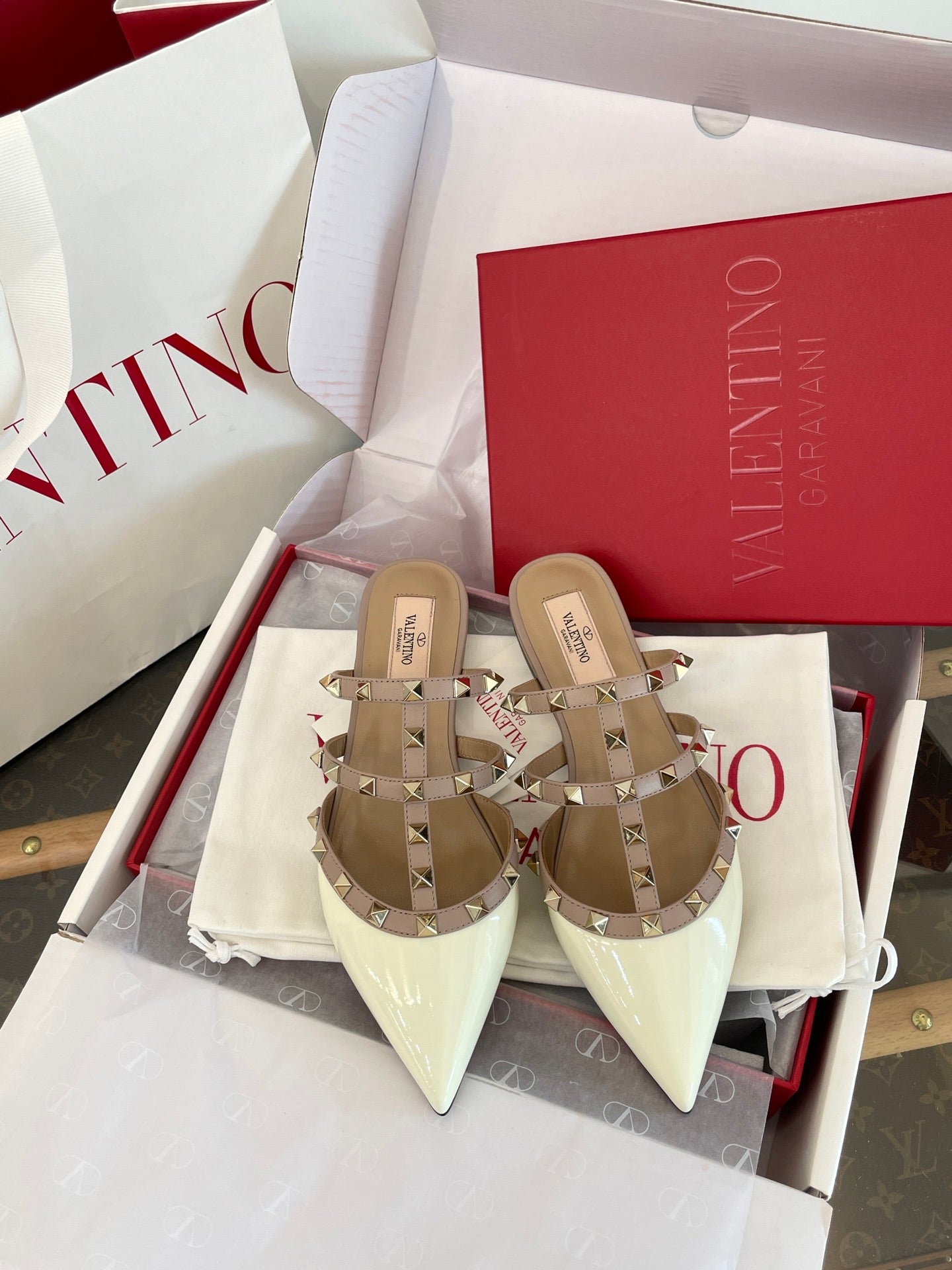 Shoes/Model:X94