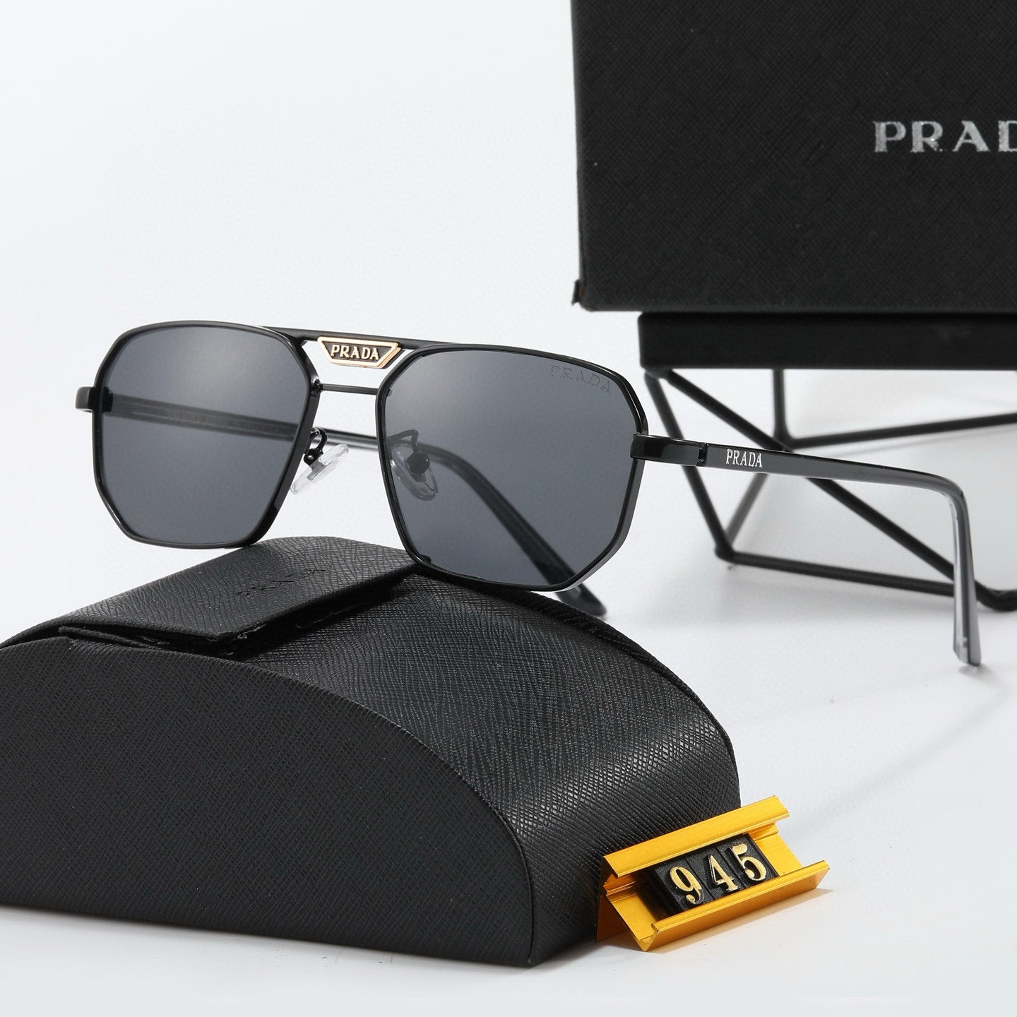 sunglasses / model:C945