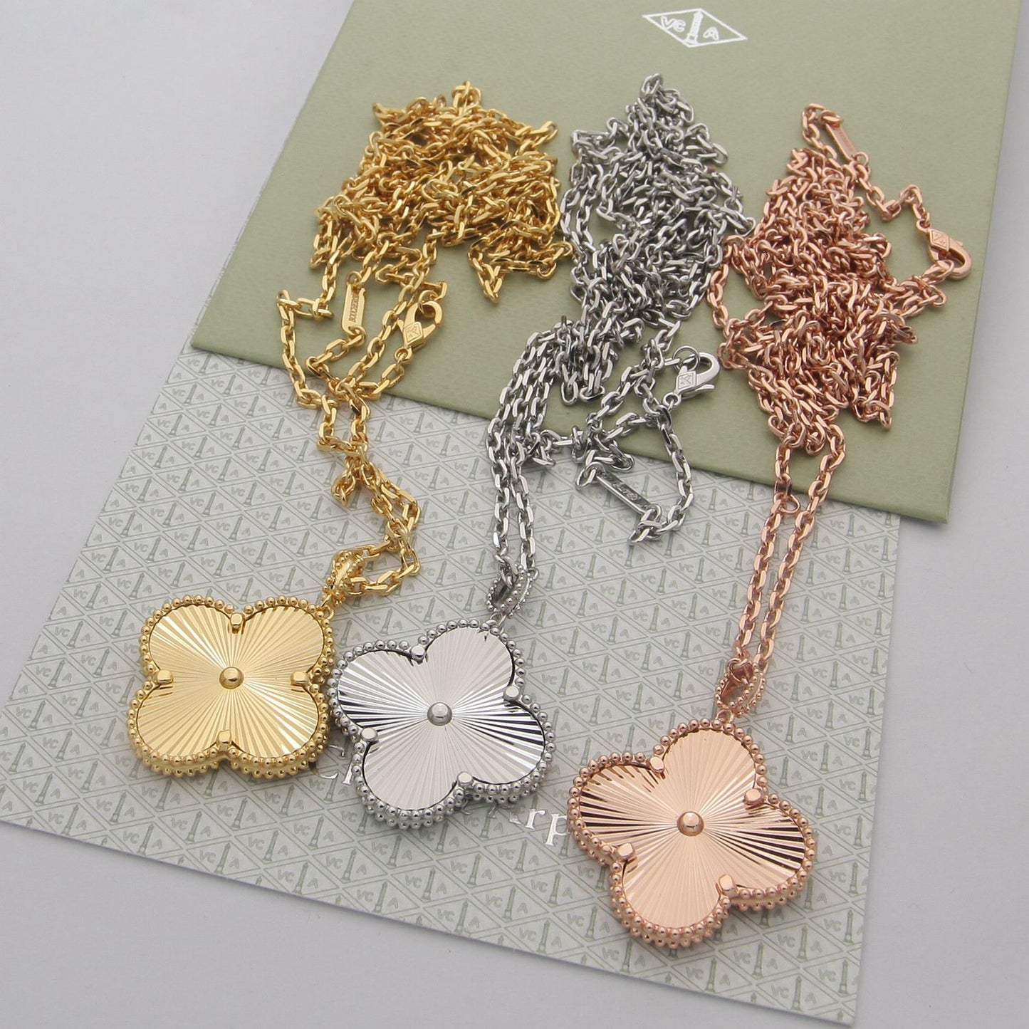 jewelry/necklace/model:H61
