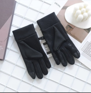 Gloves/Model: 879819