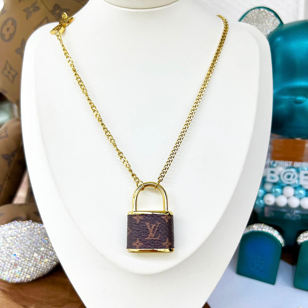 Jewelry/Necklace/Model: 252842