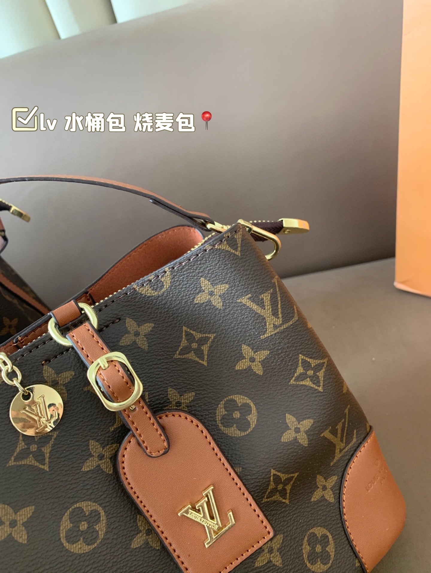 Bag/Quality: Mirror/Model:M6091