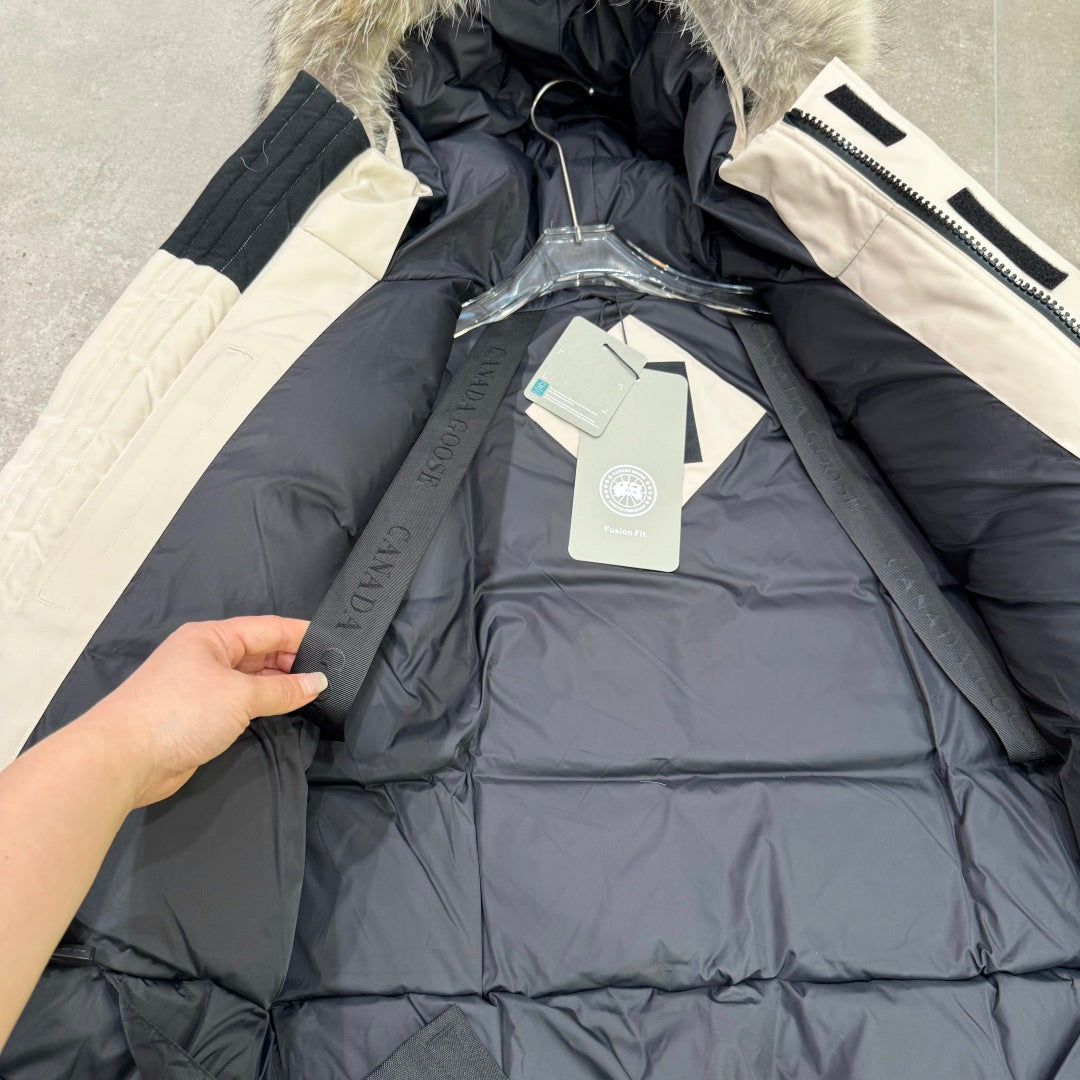 Clothing/Model:000750