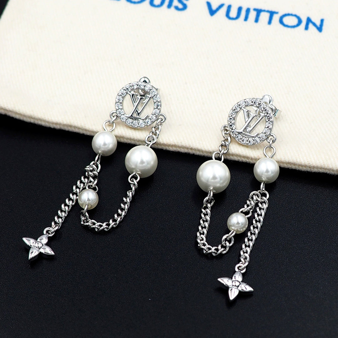 jewelry/earrings/model:346109