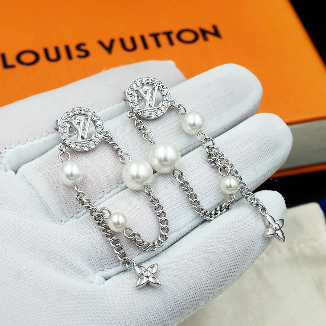 jewelry/earrings/model:346109