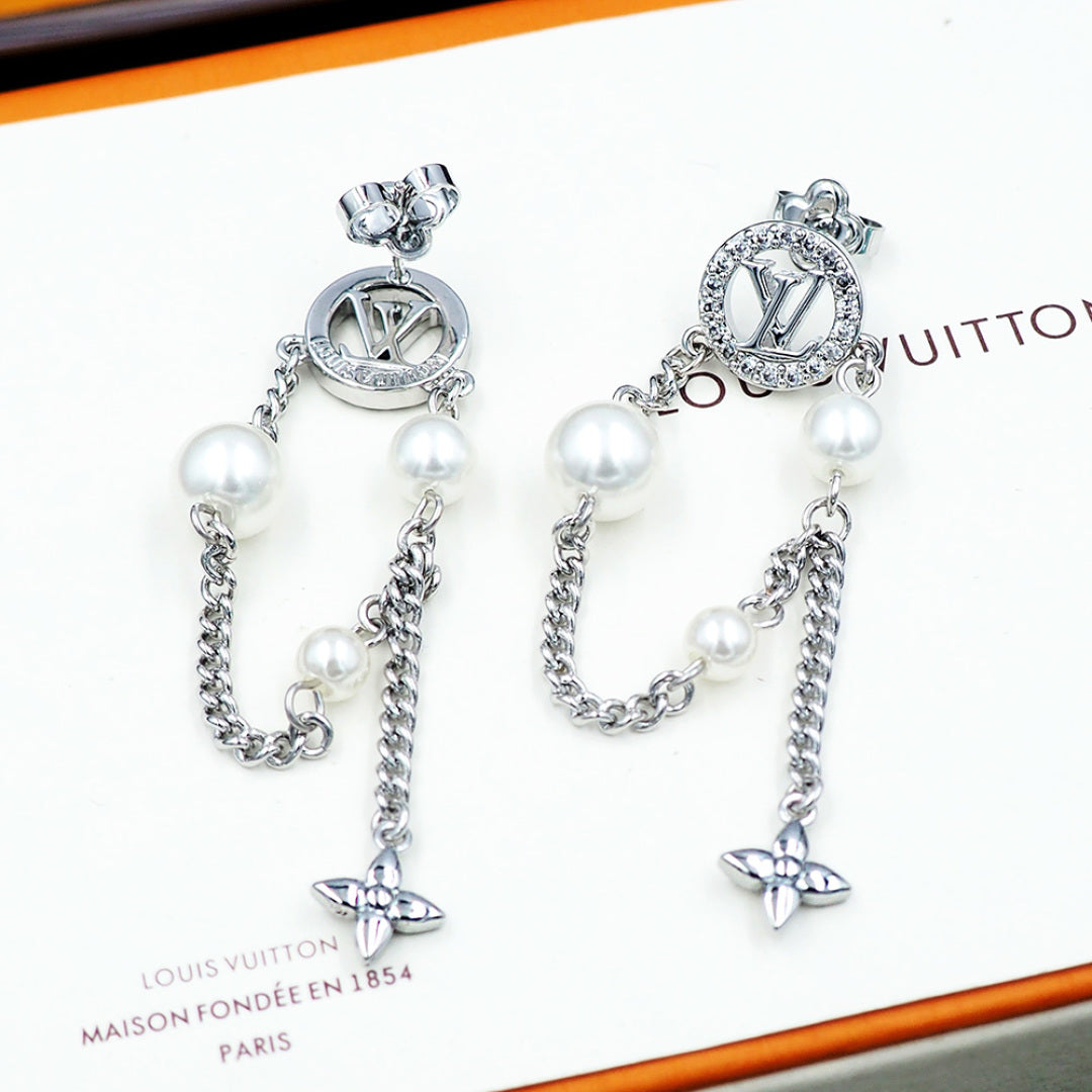jewelry/earrings/model:346109