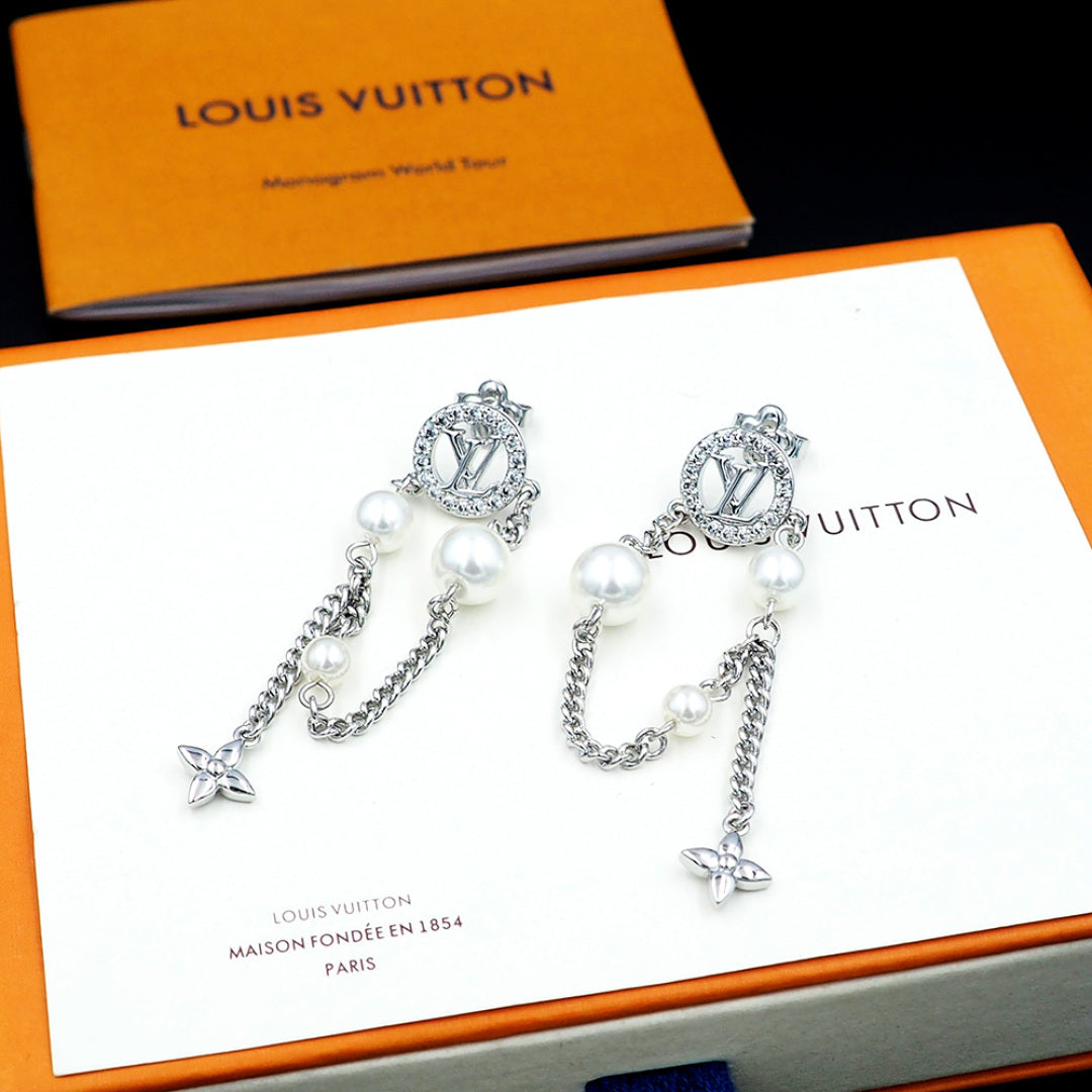jewelry/earrings/model:346109