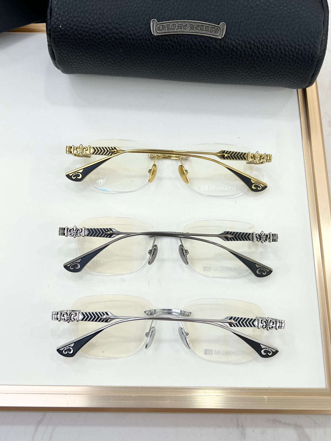 Sunglasses/Quality: 5A/Model:CH8326
