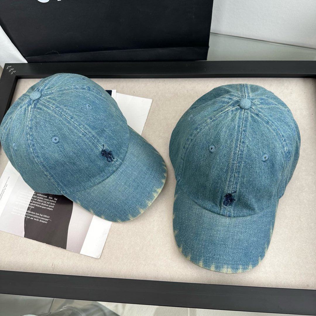 hat/ model: T5