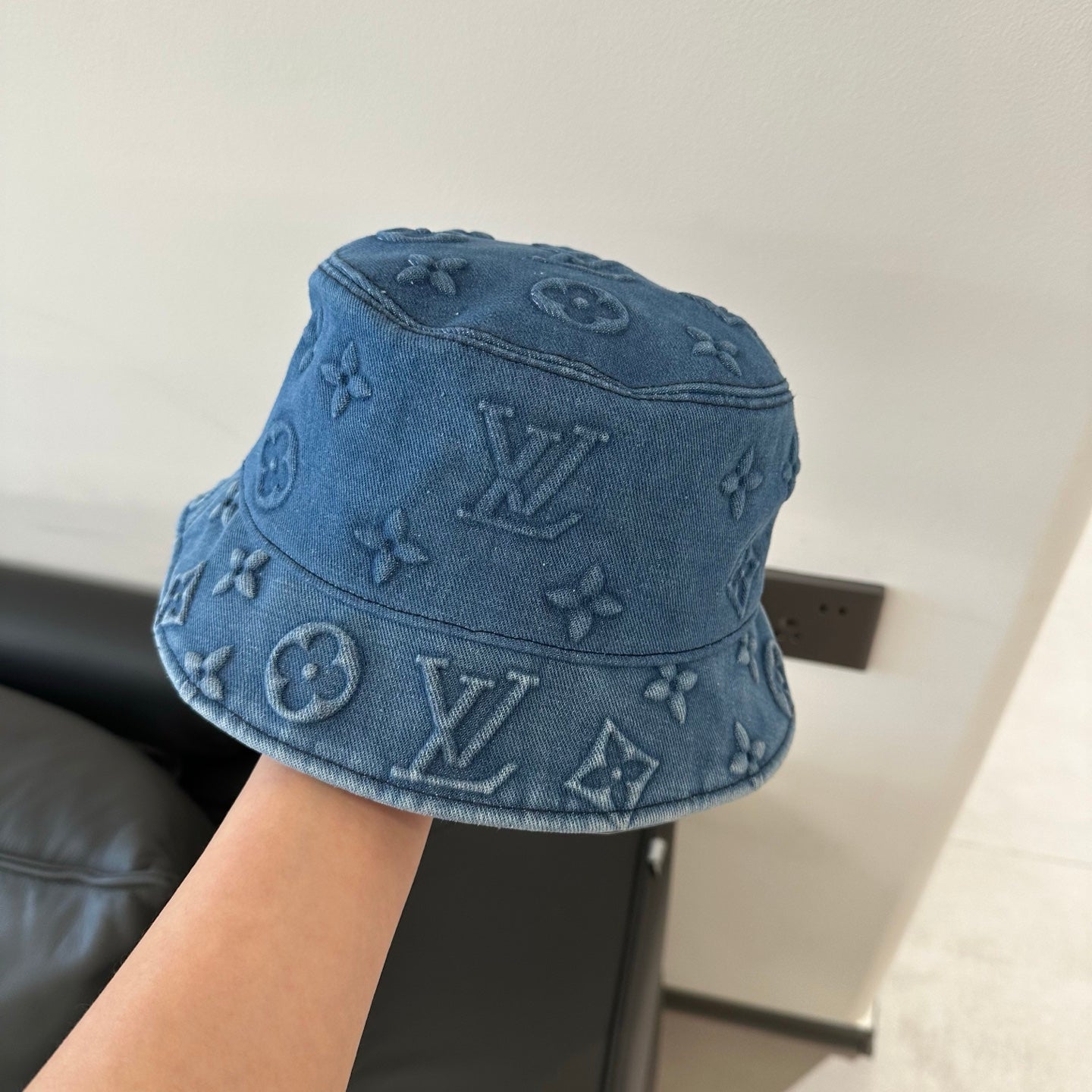 hat/ model: T34