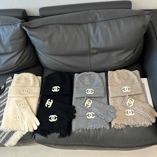 Three-piece set/model: T63