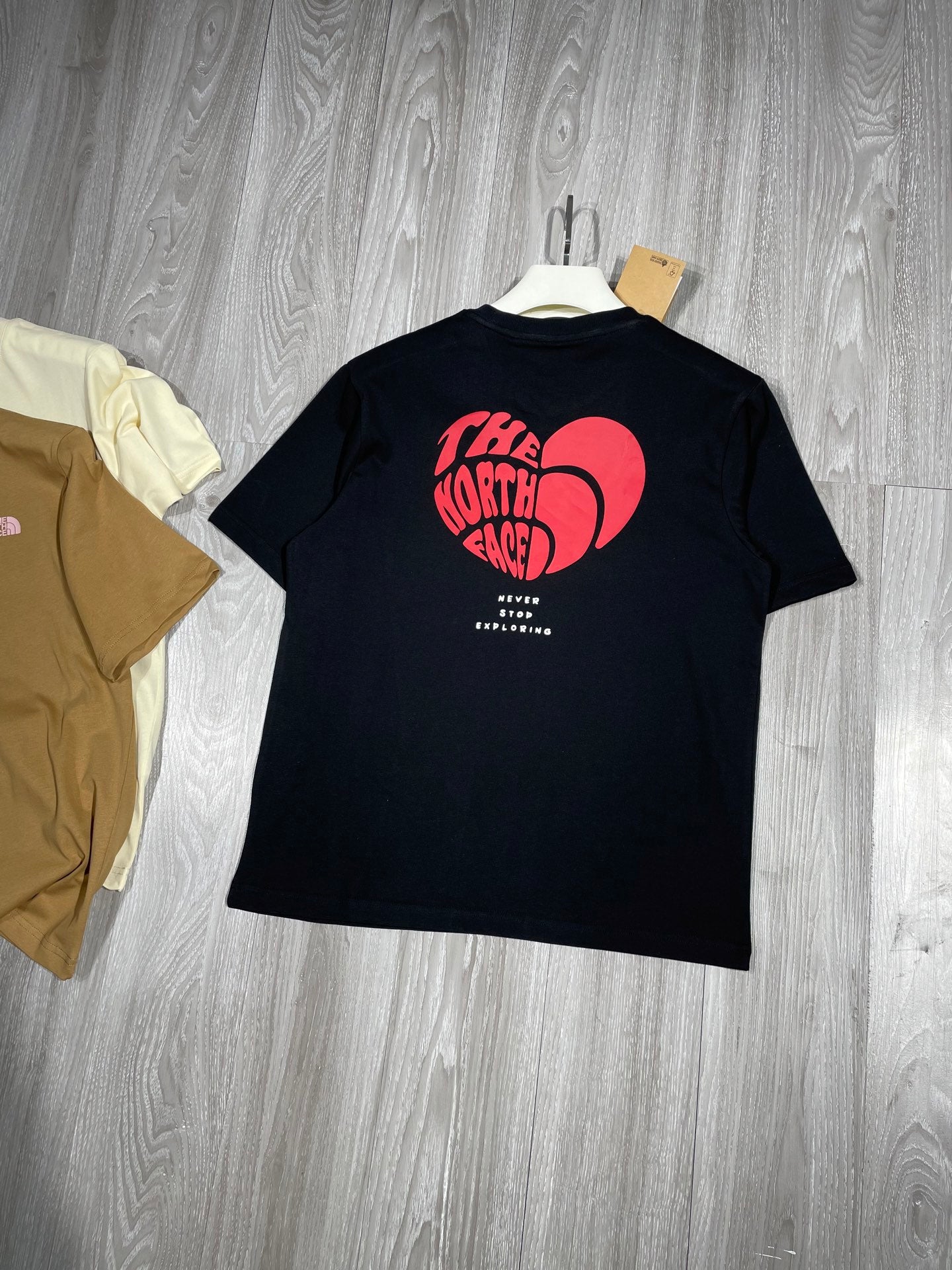 clothing/Model:NF0A8D7U
