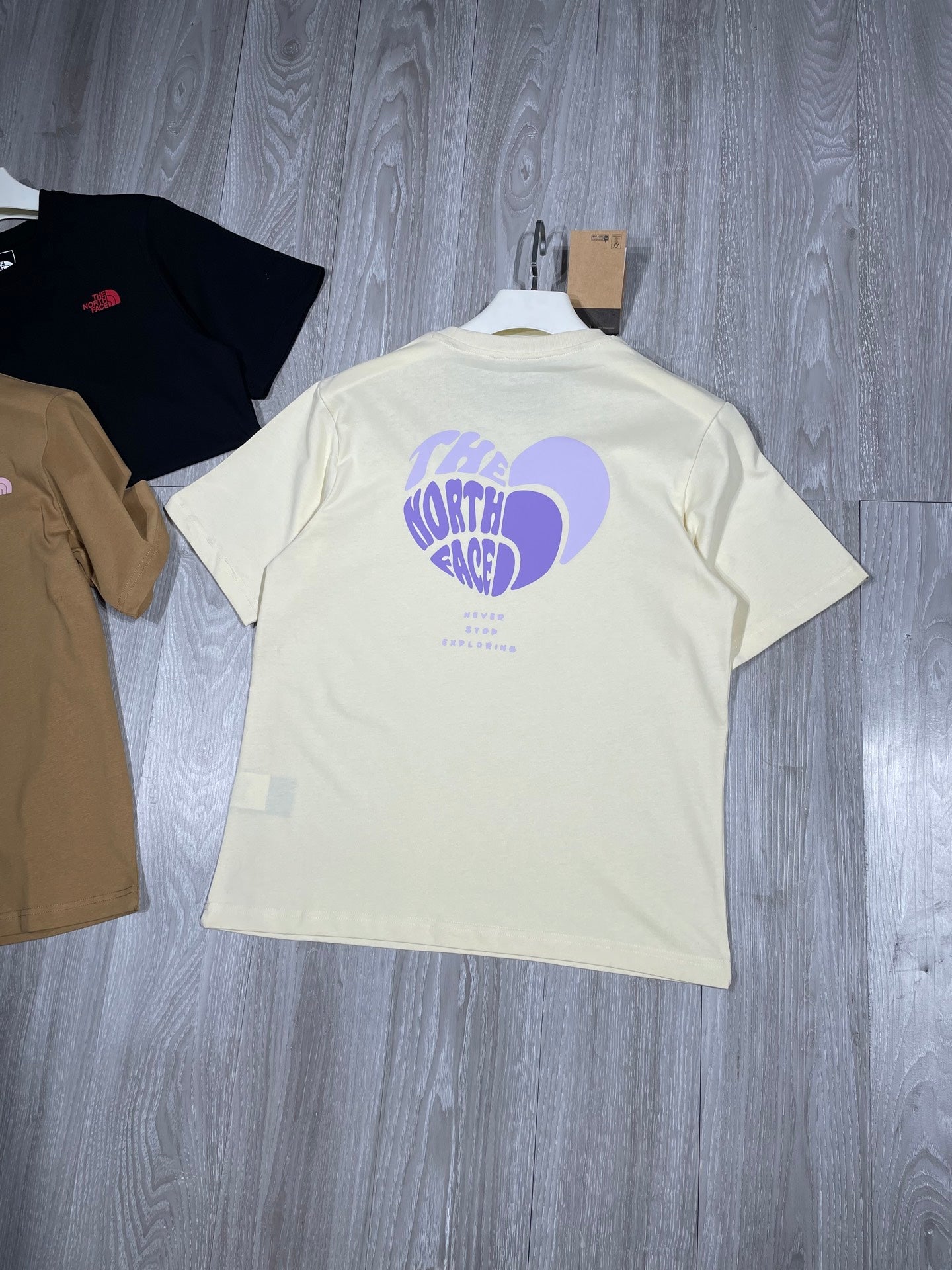 clothing/Model:NF0A8D7U
