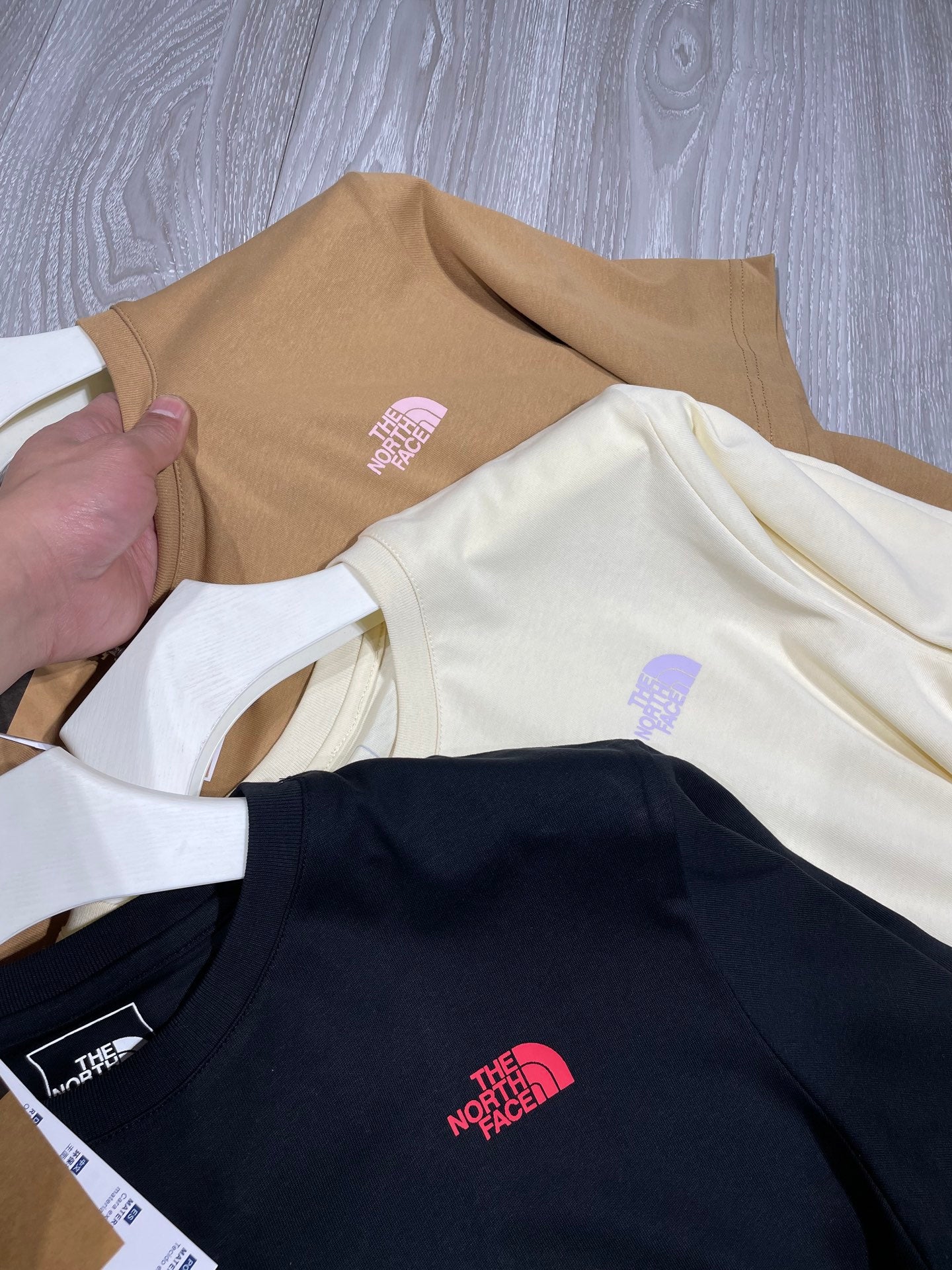 clothing/Model:NF0A8D7U