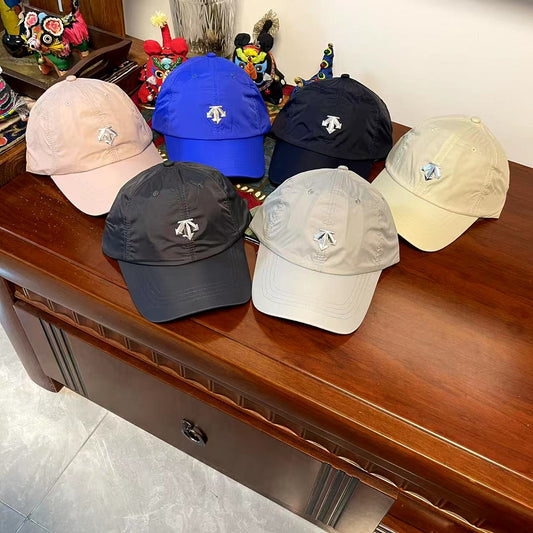 hat/ model: T23