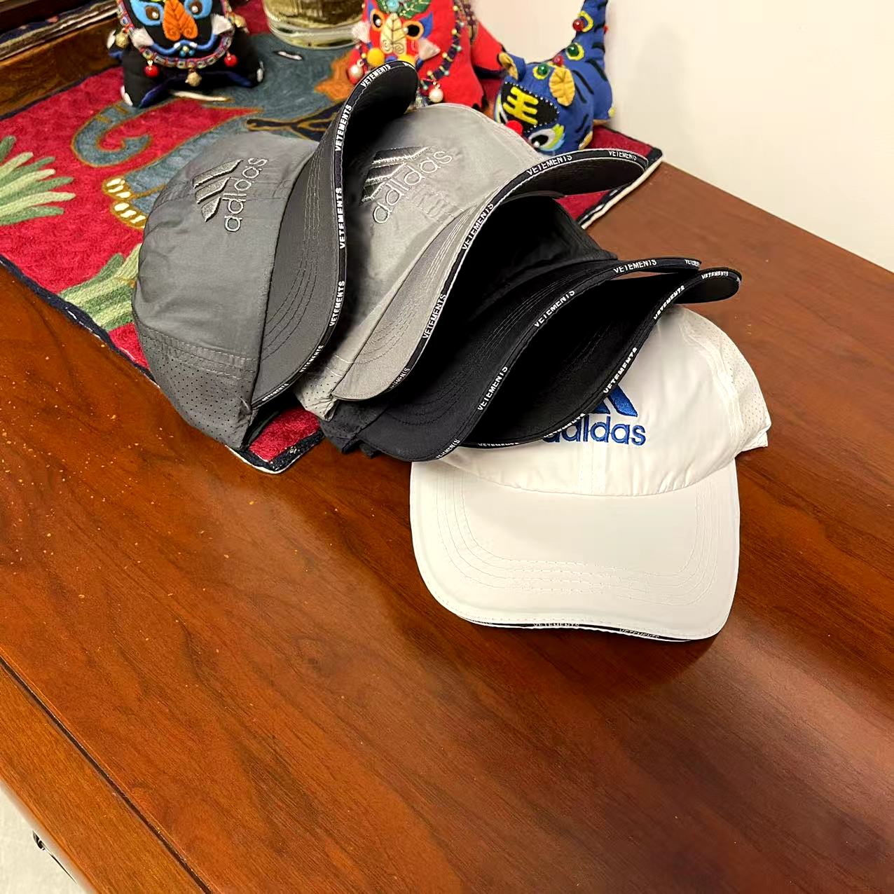 hat/ model: T15