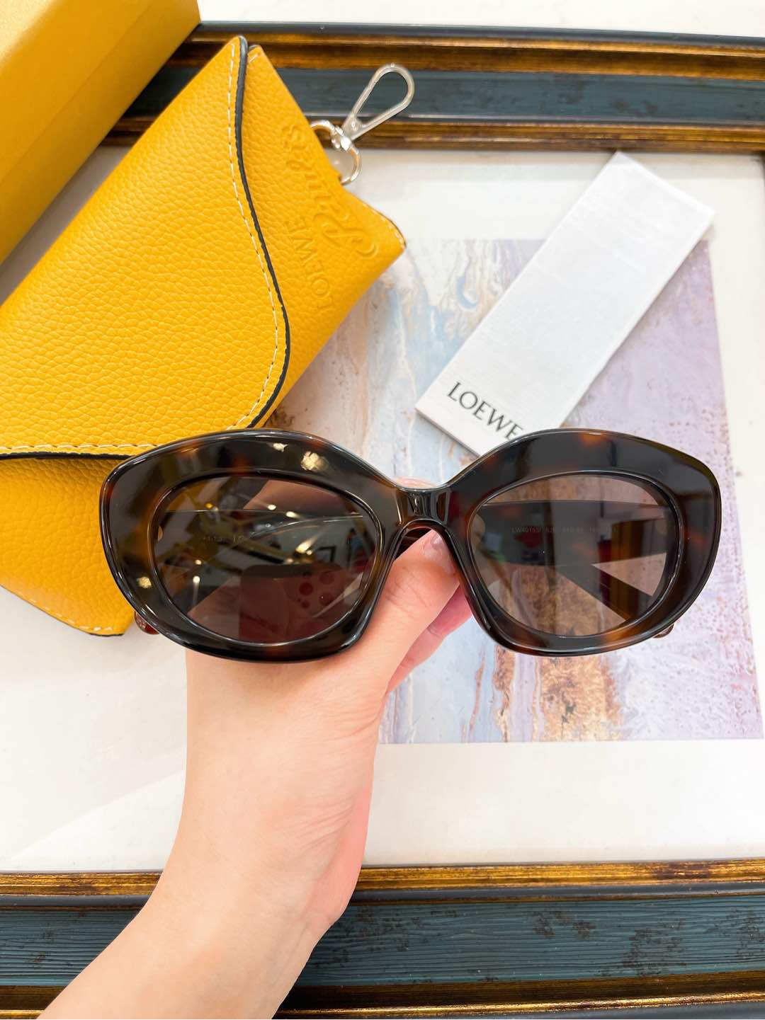 sunglasses/Quality: 5A/Model:LW40153S