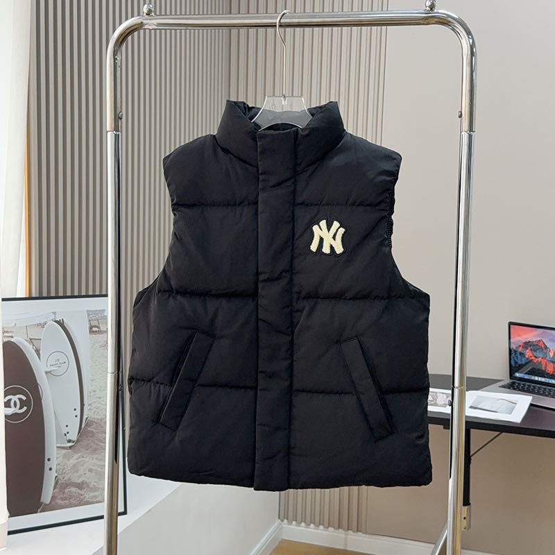 Clothing/Model: 2557