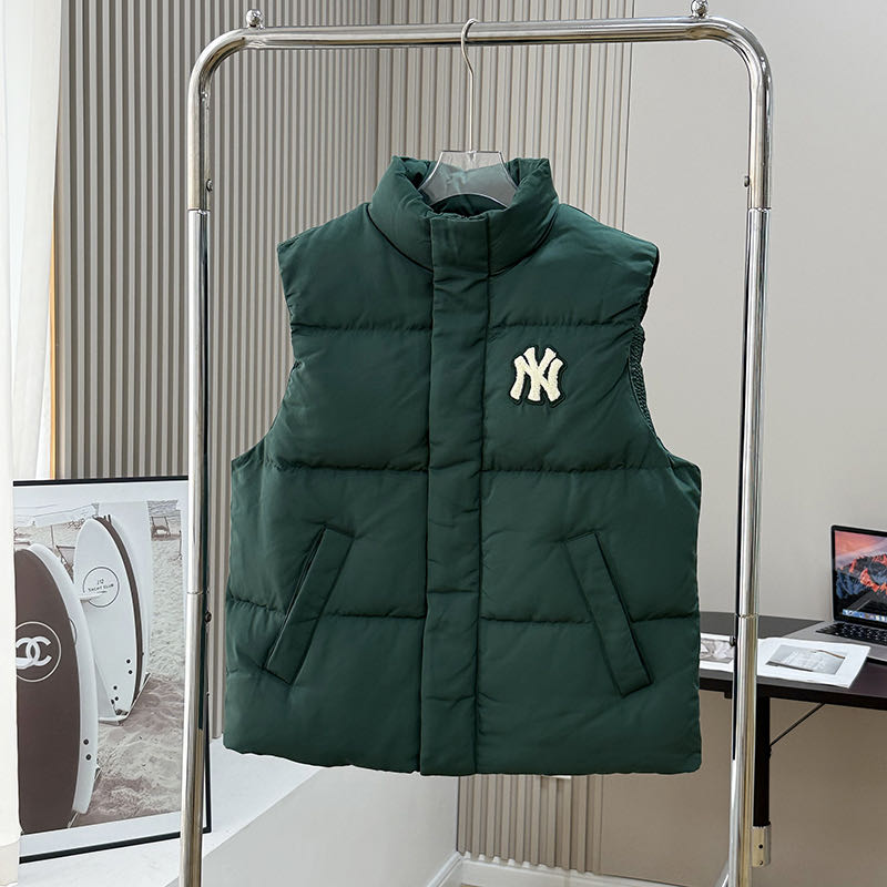 Clothing/Model: 2557