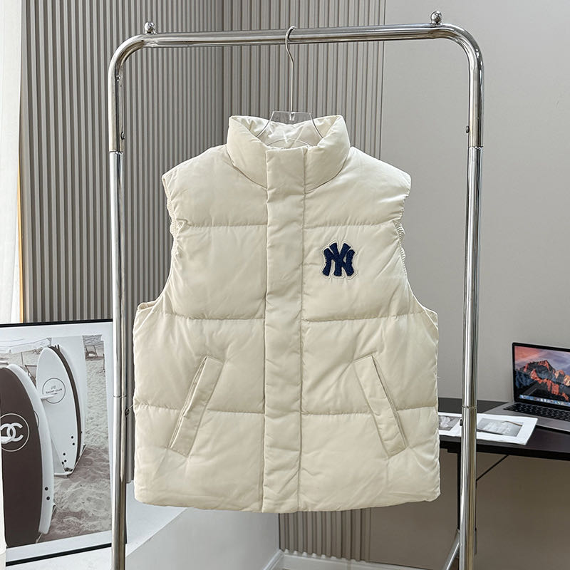 Clothing/Model: 2557