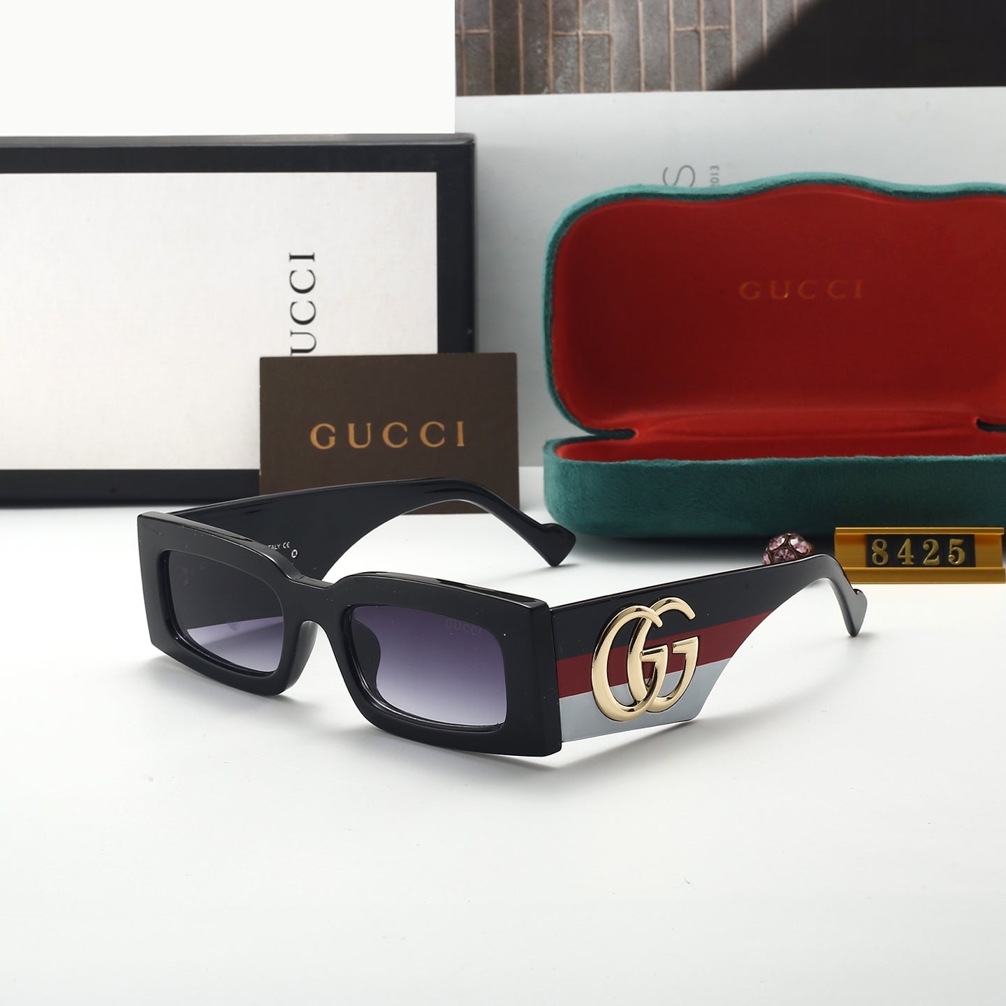 sunglasses / model:8425