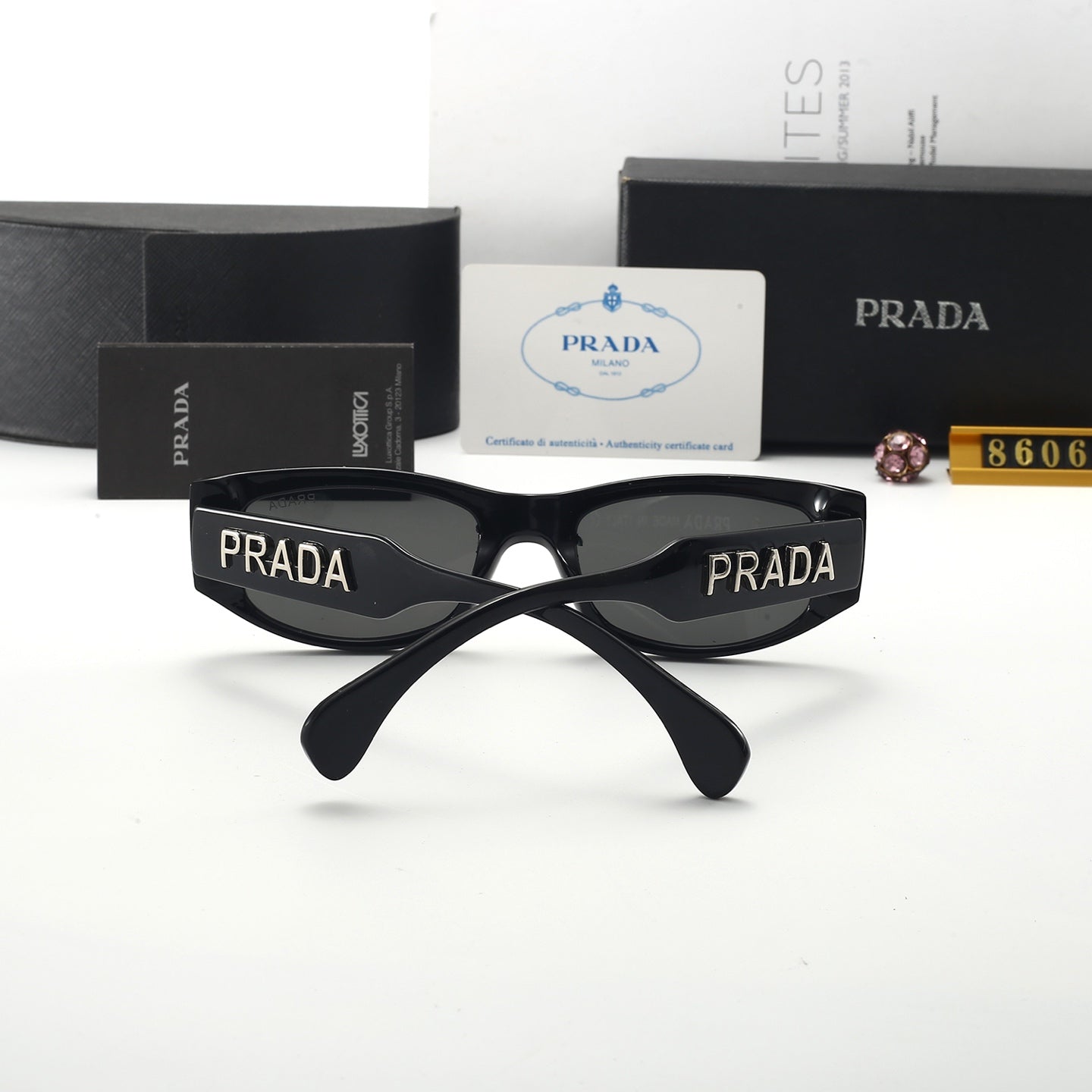 sunglasses / model:8606